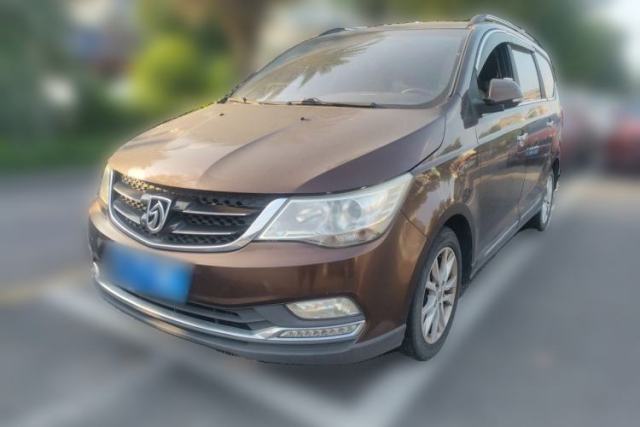 Używany Baojun 730 2016 1.5L Manual Luxury Edition 7 Seats