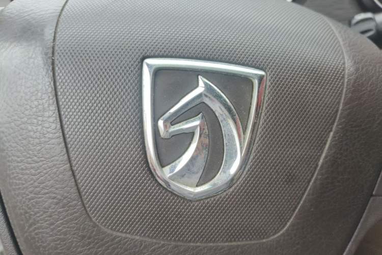Used Baojun 730 2016 1.5L Manual Standard Version 7 Seats Vehicle Key