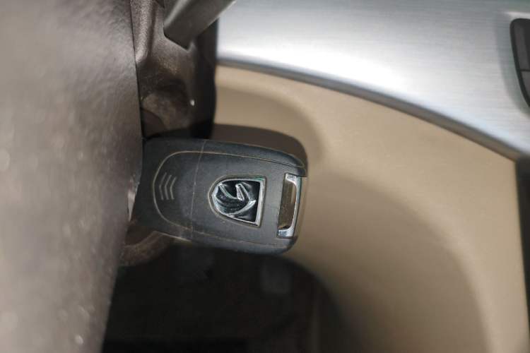 Used Baojun 730 2016 1.5L Manual Comfort Version 7 Seats China V Emission Standard Vehicle Key