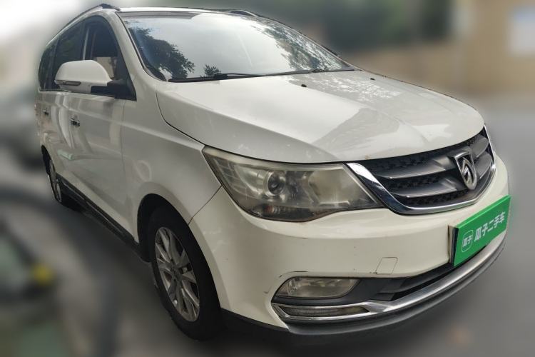 Used Baojun 730 2016 1.5L Manual Comfort Version 7 Seats China V Emission Standard Front Right 45 Deg