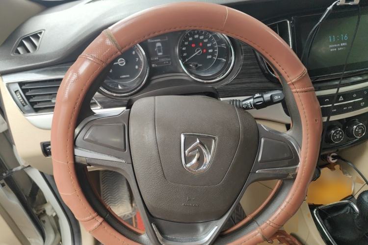 Used Baojun 730 2016 1.5L Manual Comfort Version 7 Seats China V Emission Standard Steering Wheel