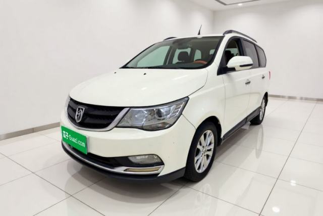 Używany Baojun 730 2016 1.5L Manual Comfort Version 7 Seats China V Emission Standard