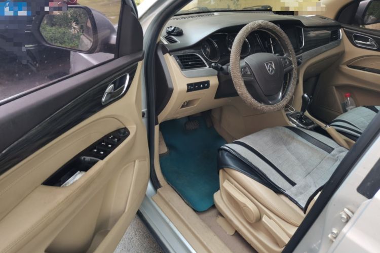 Used Baojun 730 2016 1.8L iAMT Luxury Model 7 Seats Driver Seat
