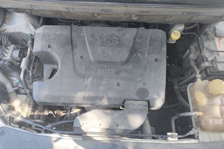 Used Baojun 730 2016 1.5L Manual Standard Version 7 Seats Engine Bay