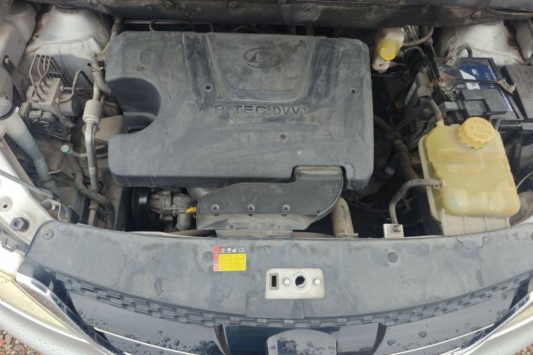 Used Baojun 730 2016 1.5L Manual Luxury Edition 7 Seats Engine Bay