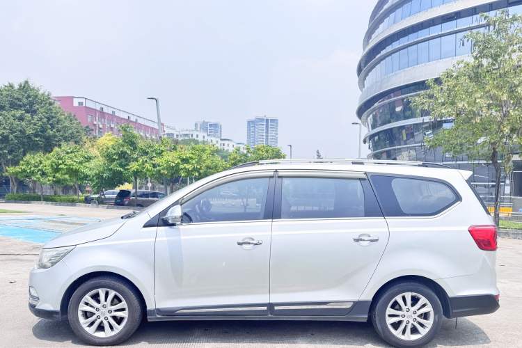 Used Baojun 730 2016 1.8L Manual Comfort Version 7 Seats Exterior 10