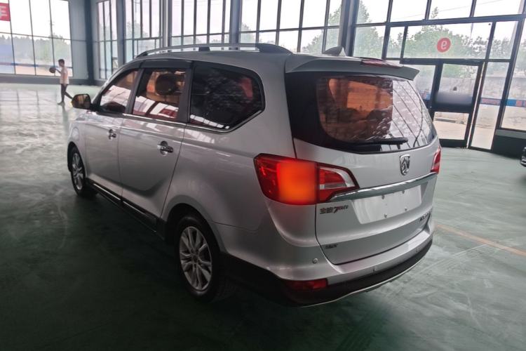 Used Baojun 730 2016 1.5T Manual Luxury Edition 7 Seats Exterior 2