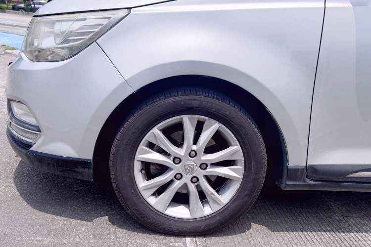 Used Baojun 730 2016 1.8L Manual Comfort Version 7 Seats Exterior 6