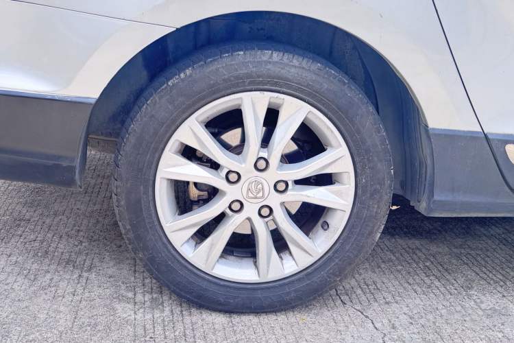 Used Baojun 730 2016 1.8L Manual Comfort Version 7 Seats Exterior 7