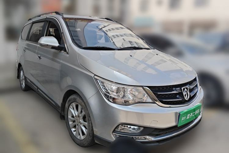 Used Baojun 730 2016 1.5T Manual Luxury Edition 7 Seats Front Right 45 Deg