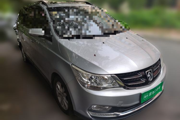 Used Baojun 730 2016 1.8L iAMT Luxury Model 7 Seats Front Right 45 Deg