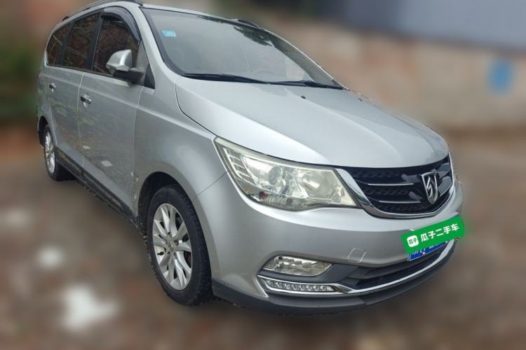 Used Baojun 730 2016 1.5L Manual Luxury Edition 7 Seats Front Right 45 Deg