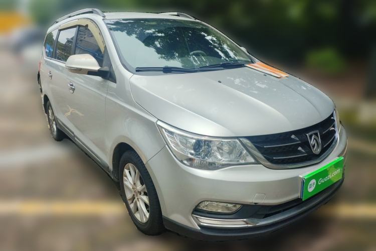 Used Baojun 730 2016 1.8L Manual Comfort Version 7 Seats Front Right 45 Deg