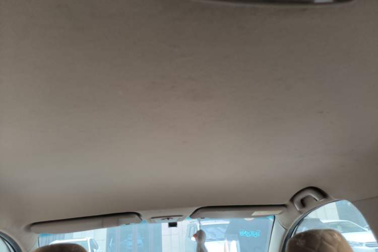 Used Baojun 730 2016 1.5L Manual Comfort Version 7 Seats China V Emission Standard Headliner