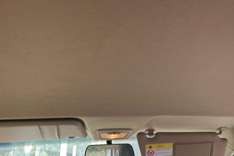 Used Baojun 730 2016 1.5L Manual Comfort Version 7 Seats China V Emission Standard Headliner