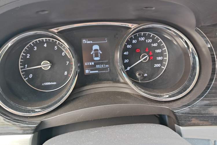Used Baojun 730 2016 1.5T Manual Luxury Edition 7 Seats Instrument Cluster