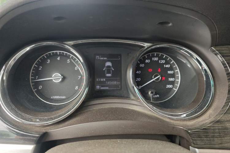 Used Baojun 730 2016 1.5T Manual Comfort Version 7 Seats Instrument Cluster