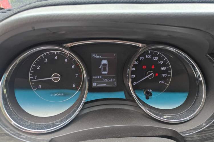 Used Baojun 730 2016 1.5L Manual Comfort Version 7 Seats China V Emission Standard Instrument Cluster