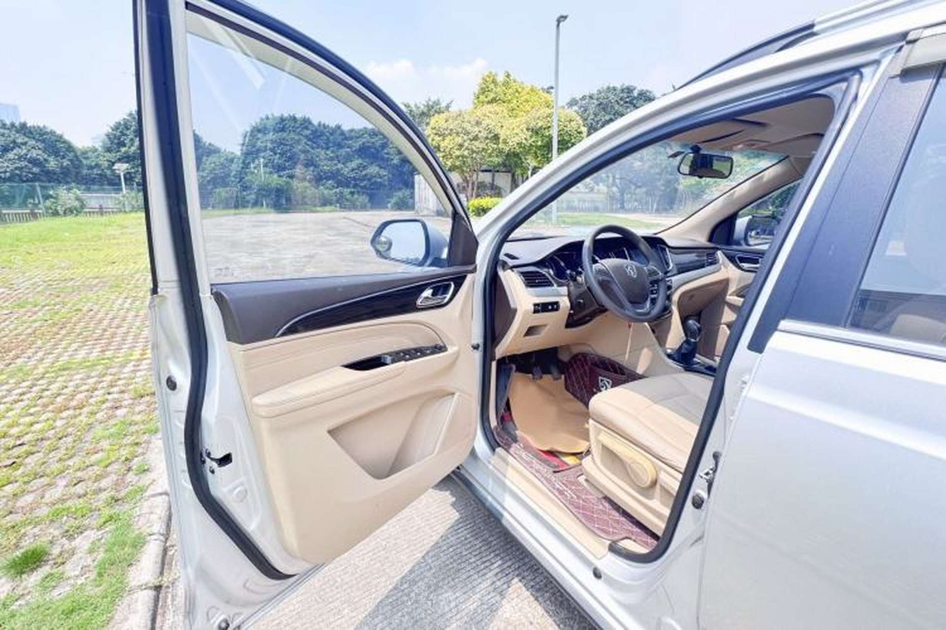 Used Baojun 730 2016 1.8L Manual Comfort Version 7 Seats Interior 7