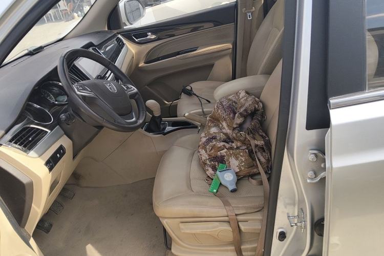 Used Baojun 730 2016 1.5L Manual Luxury Edition 7 Seats Left Front Seat