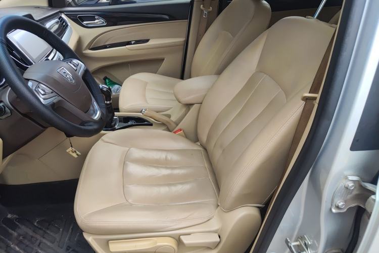 Used Baojun 730 2016 1.5L Manual Luxury Edition 7 Seats Left Front Seat