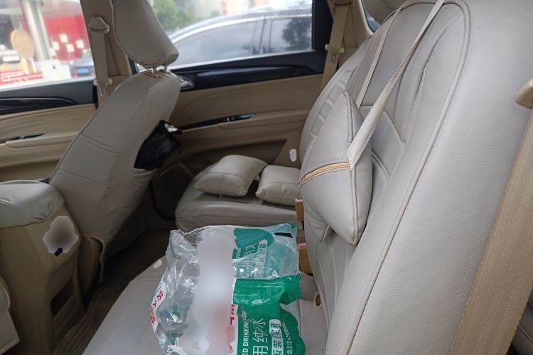 Used Baojun 730 2016 1.5L Manual Comfort Version 7 Seats China V Emission Standard Left Rear Seat