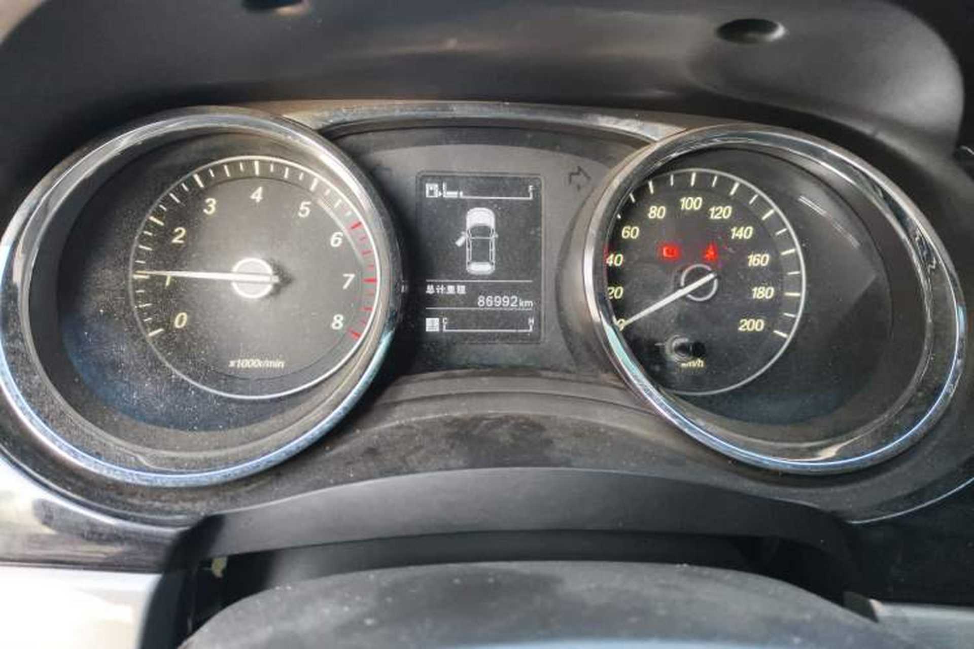 Used Baojun 730 2016 1.5L Manual Comfort Version 7 Seats China V Emission Standard Odometer Close Up