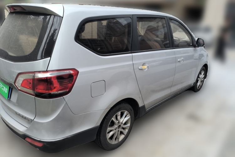Used Baojun 730 2016 1.5L Manual Comfort Version 7 Seats China V Emission Standard Rear Right 45 Deg
