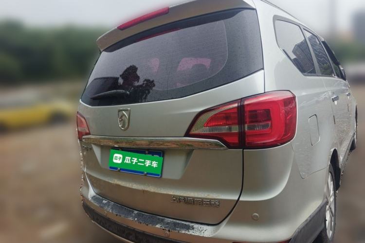 Used Baojun 730 2016 1.5L Manual Luxury Edition 7 Seats Rear
