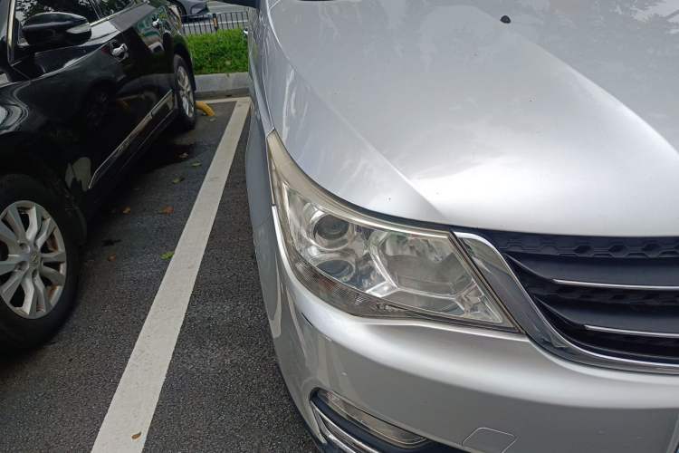 Used Baojun 730 2016 1.5L Manual Comfort Version 7 Seats China V Emission Standard Right Front Headlight