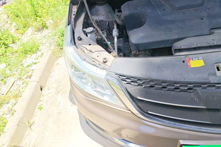 Used Baojun 730 2016 1.5L Manual Comfort Version 7 Seats China V Emission Standard Right Front Headlight