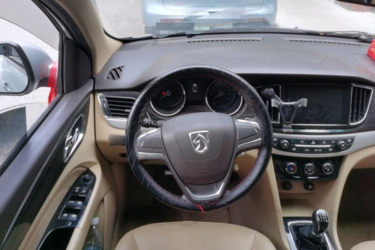 Used Baojun 730 2016 1.5L Manual Comfort Version 7 Seats China V Emission Standard Steering Wheel