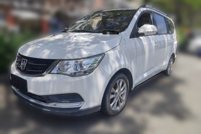 Used Baojun 730 2016 Revised 1.5L Manual Standard Version 7 Seats China V Emission Standard