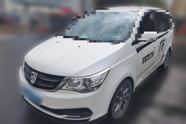 Used Baojun 730 2016 Revised 1.5L Manual Standard Version 7 Seats China V Emission Standard
