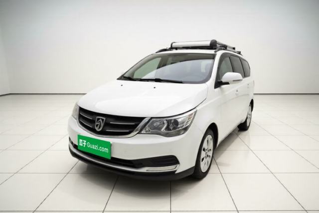 Używany Baojun 730 2016 1.5L Manual Standard Version 7 Seats