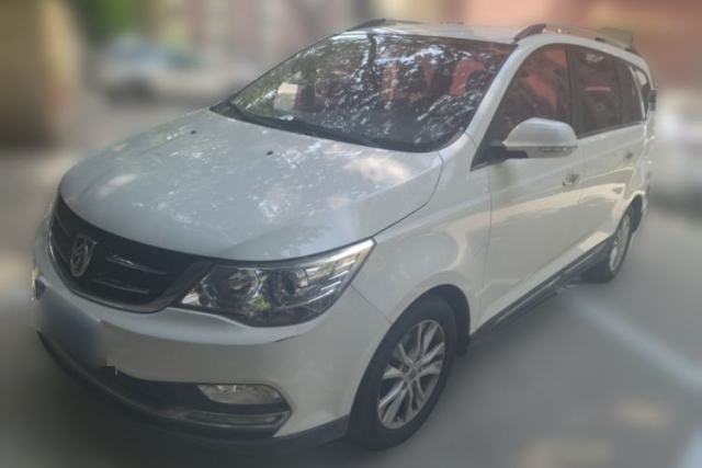 Used Baojun 730 2016 1.5T Manual Comfort Version 7 Seats