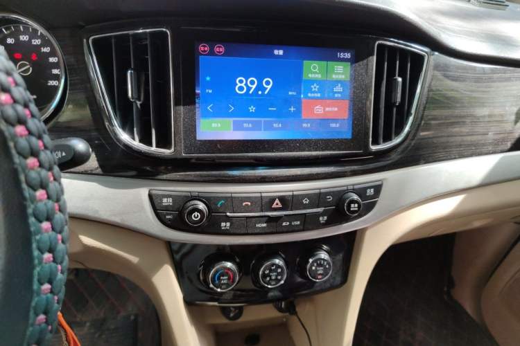 Used Baojun 730 2016 1.5L Manual Comfort Version 7 Seats China V Emission Standard Audio And AC Panel