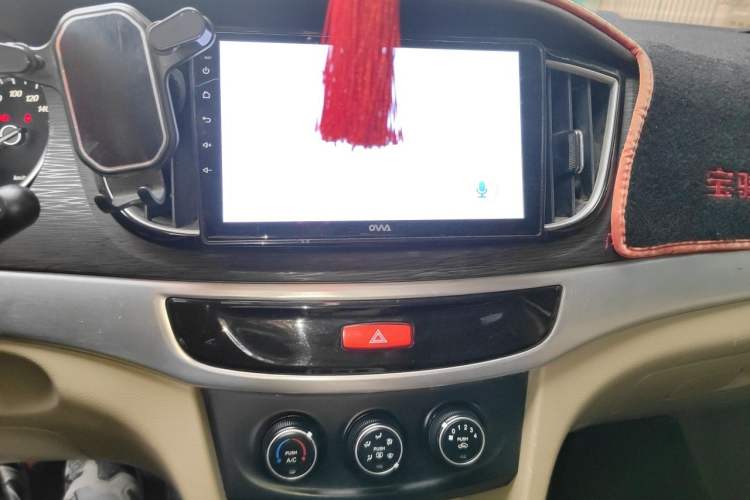 Used Baojun 730 2016 1.5L Manual Value Edition 5 Seats China V Emission Standard Audio And AC Panel