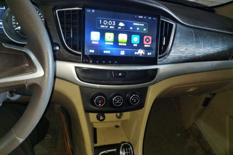 Used Baojun 730 2016 1.5L Manual Value Edition 7 Seats China V Emission Standard Audio And AC Panel