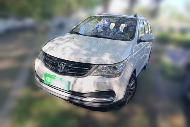 Used Baojun 730 2016 Revised Version 1.5L Manual Standard Model 5 Seats