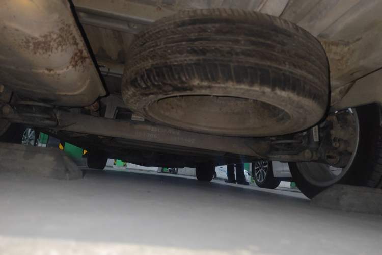 Used Baojun 730 2016 1.5L Manual Comfort Version 7 Seats China V Emission Standard Chassis Rear