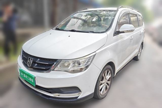 Baojun 730 2016 Revised 1.5L Manual Standard Version 7 Seats China V Emission Standard usado