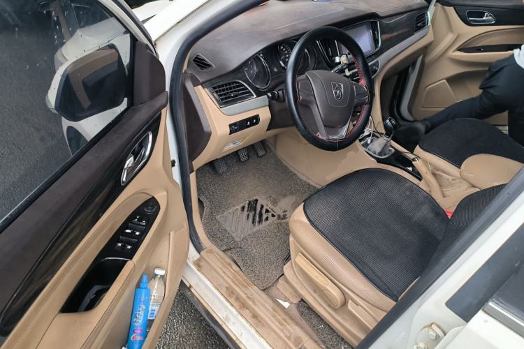 Used Baojun 730 2016 1.5L Manual Comfort Version 7 Seats China V Emission Standard Driver Seat