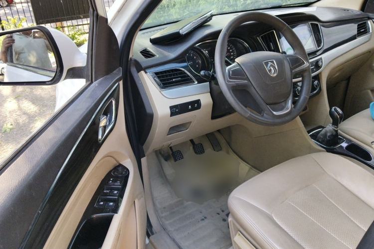 Used Baojun 730 2016 1.5L Manual Comfort Version 7 Seats China V Emission Standard Driver Seat