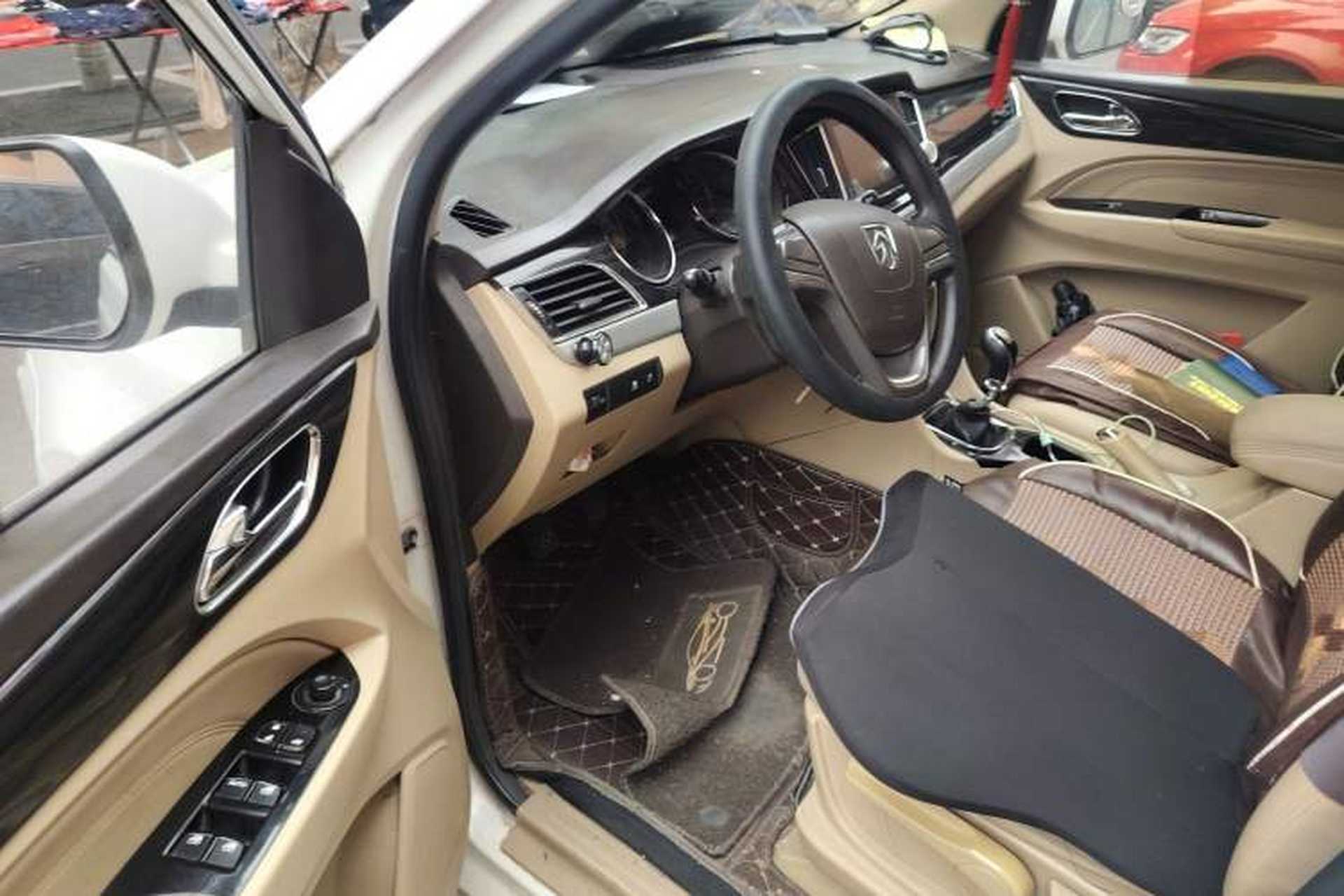 Used Baojun 730 2016 1.5L Manual Luxury Edition 7 Seats Driver Seat
