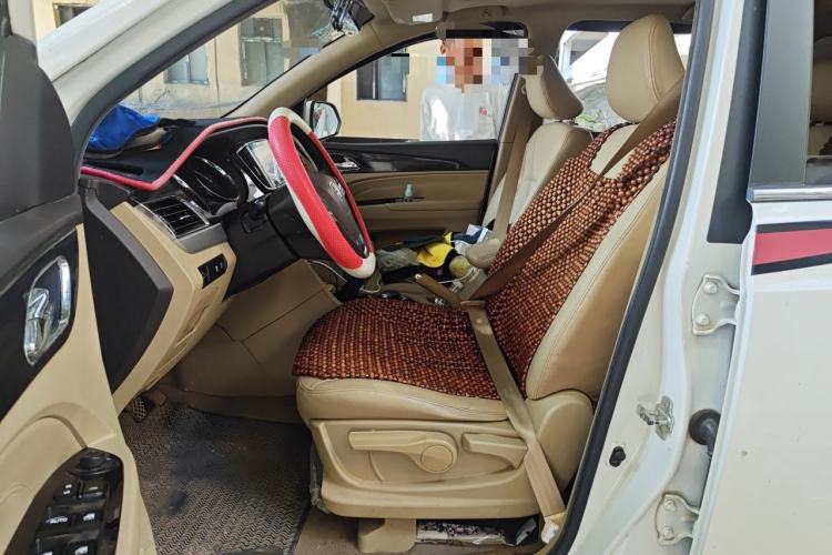 Used Baojun 730 2016 1.8L Manual Luxury Edition 7 Seats Driver Seat