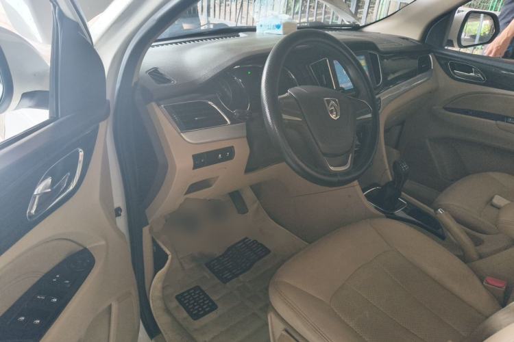 Used Baojun 730 2016 1.5L Manual Comfort Version 7 Seats China V Emission Standard Driver Seat