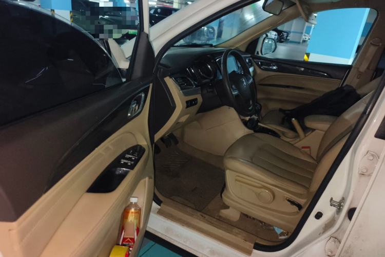 Used Baojun 730 2016 1.5L Manual Comfort Version 7 Seats China V Emission Standard Driver Seat