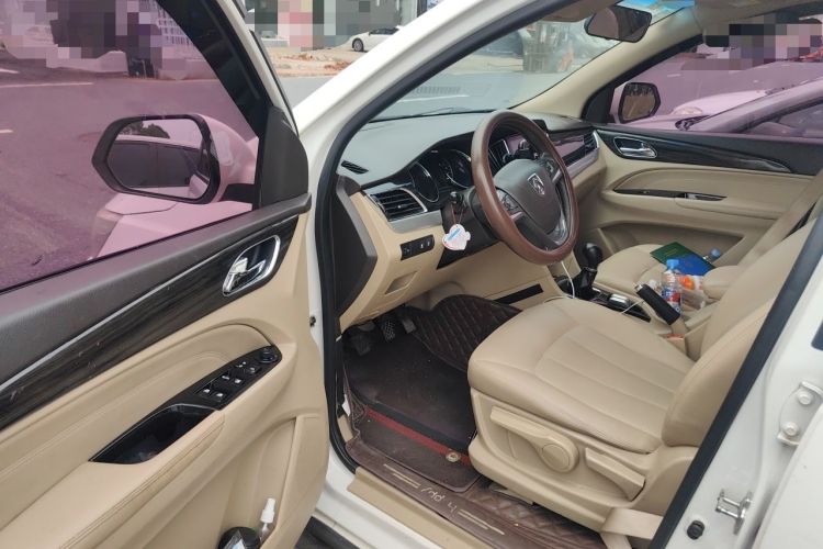 Used Baojun 730 2016 1.8L Manual Luxury Edition 7 Seats Driver Seat
