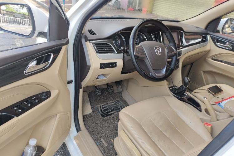 Used Baojun 730 2016 1.5L Manual Comfort Version 7 Seats China V Emission Standard Driver Seat
